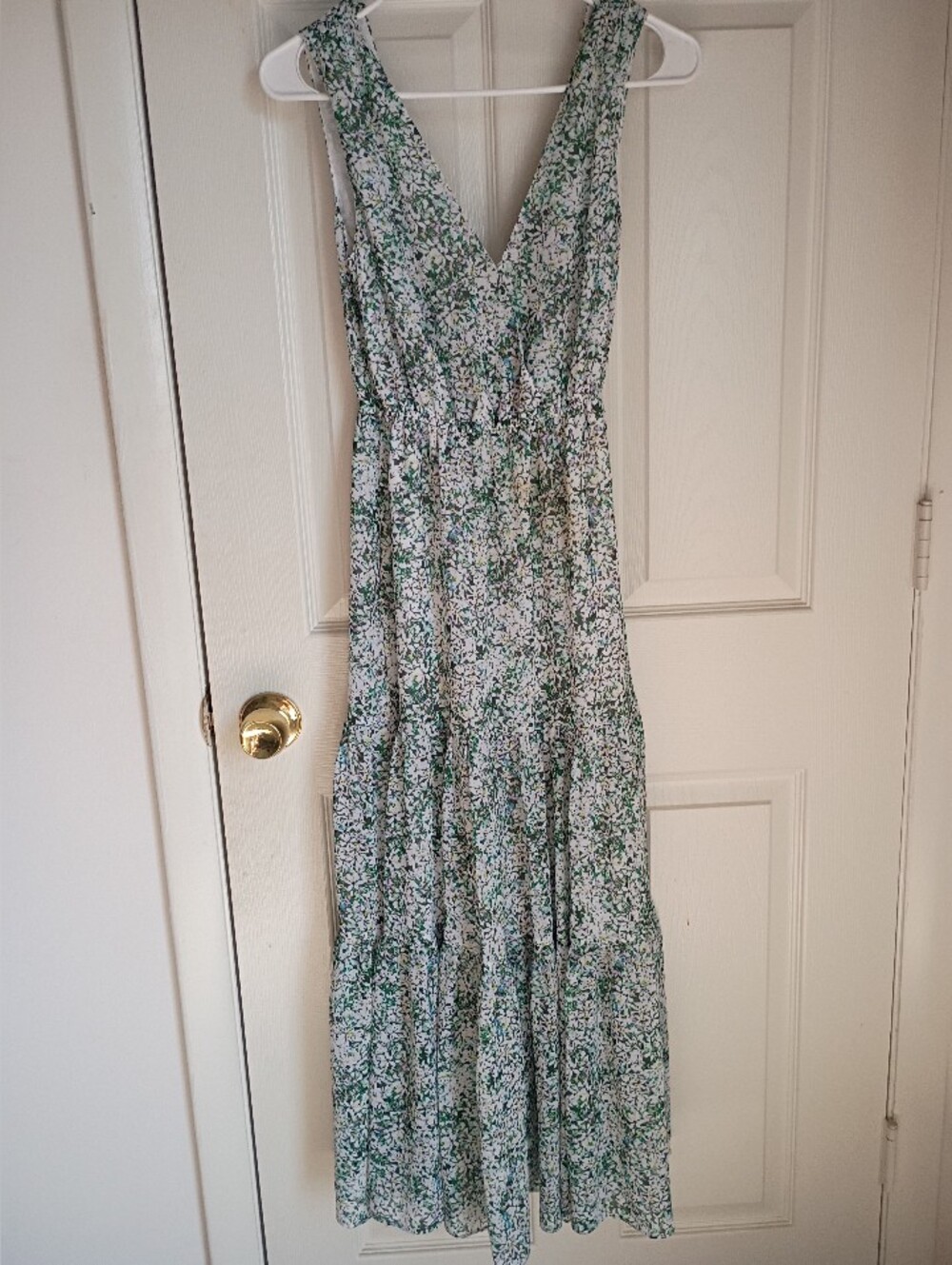 Banana Republic green and white floral maxi dress